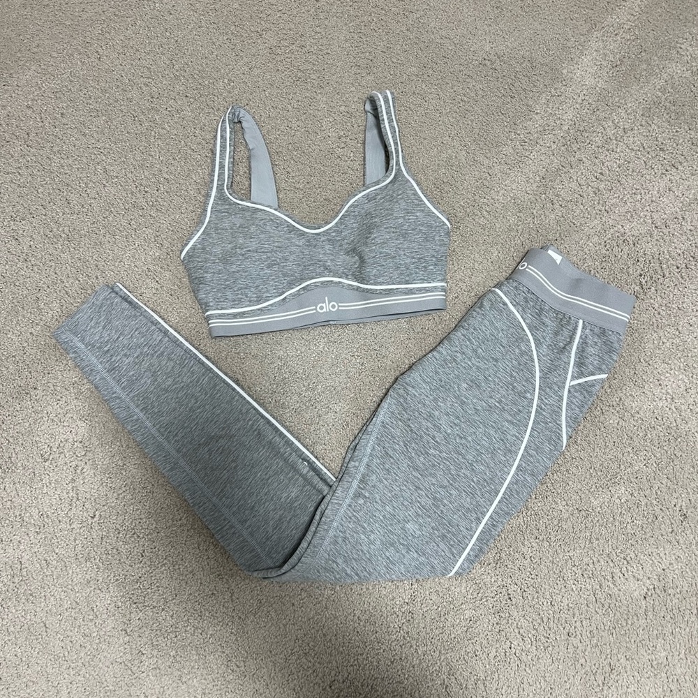ALO Yoga Gray Alosoft workout set